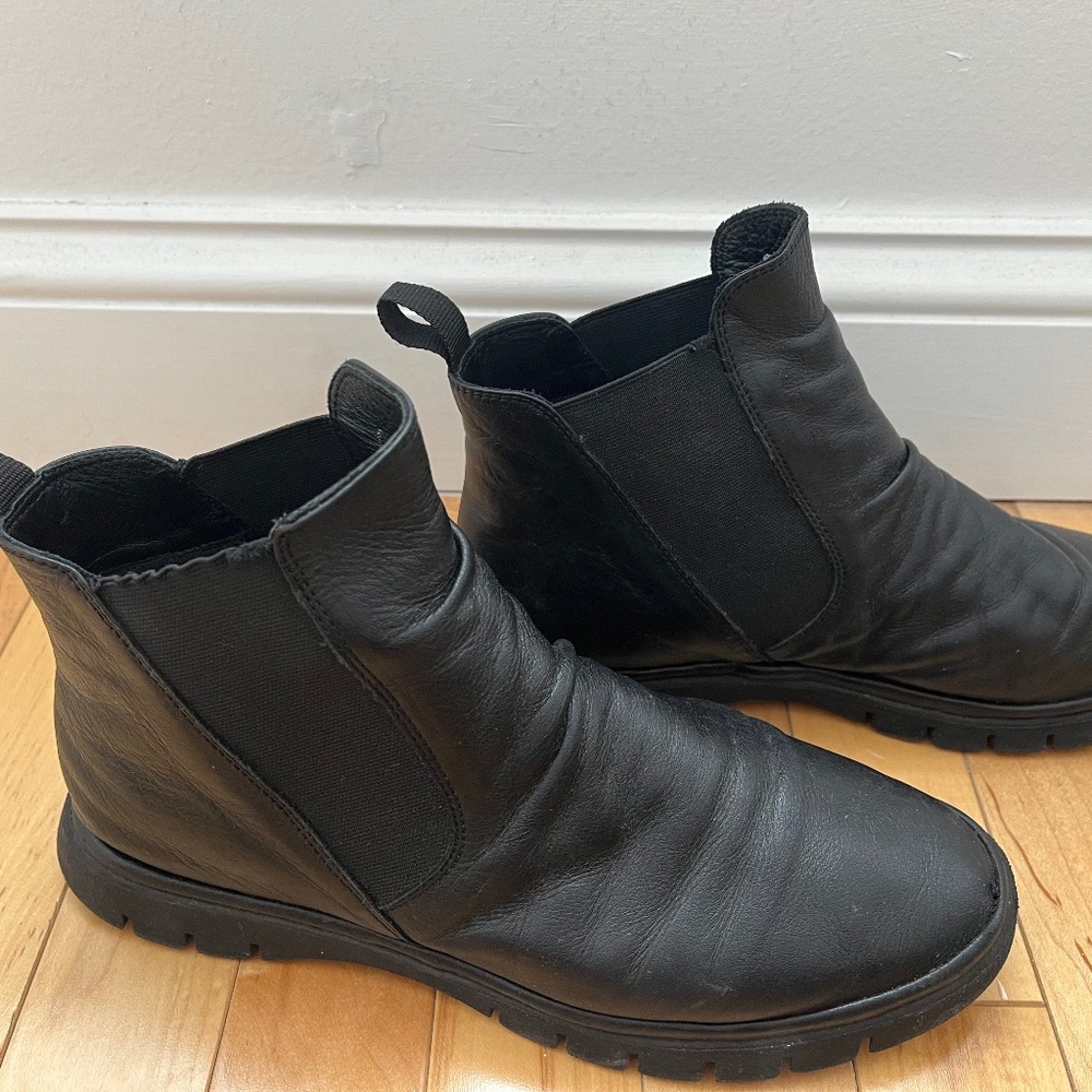 Black Leather Slip on Boots, Womens 8.5